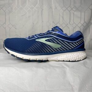 Brooks Ghost 12 Navy and White Athletic Sneakers Women’s Size 9.5